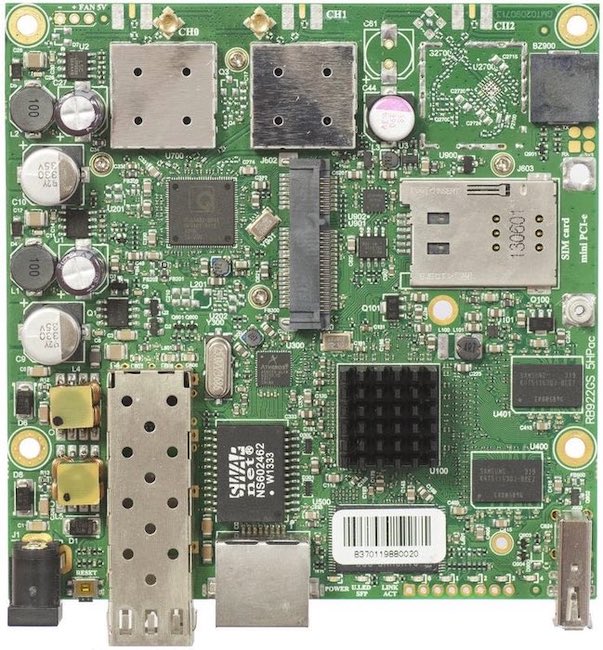 MIKROTIK  RouterBoard Inalámbrico de 5GHz ac, 1 Puerto Gigabit, CPU 720MHz, Licencia L4